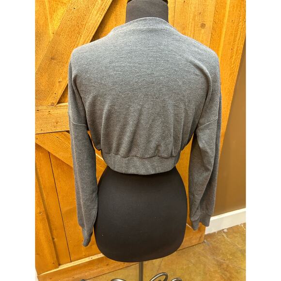 Women's Medium Gray Long Sleeve Cropped Blouse Top Medium Gray - Picture 2 of 3